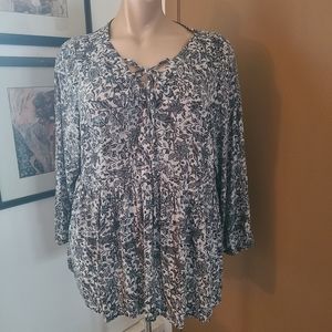 Torrid Black and White Floral Top